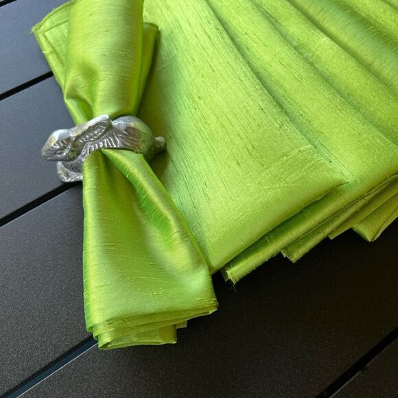 12 Lemon Lime Dressy Dinner Napkins 19” X 19” NWOT - Picture 5 of 10
